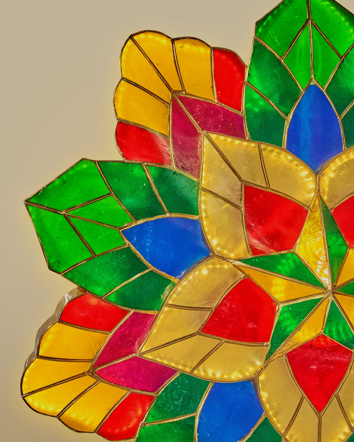 25" Festive Fancy Special Capiz Parol