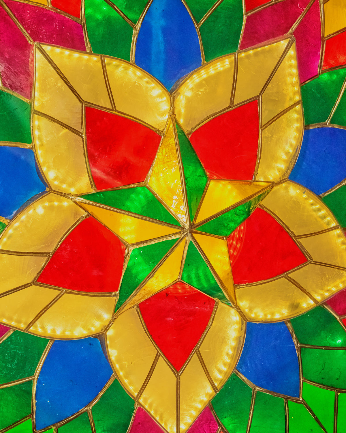25" Festive Fancy Special Capiz Parol